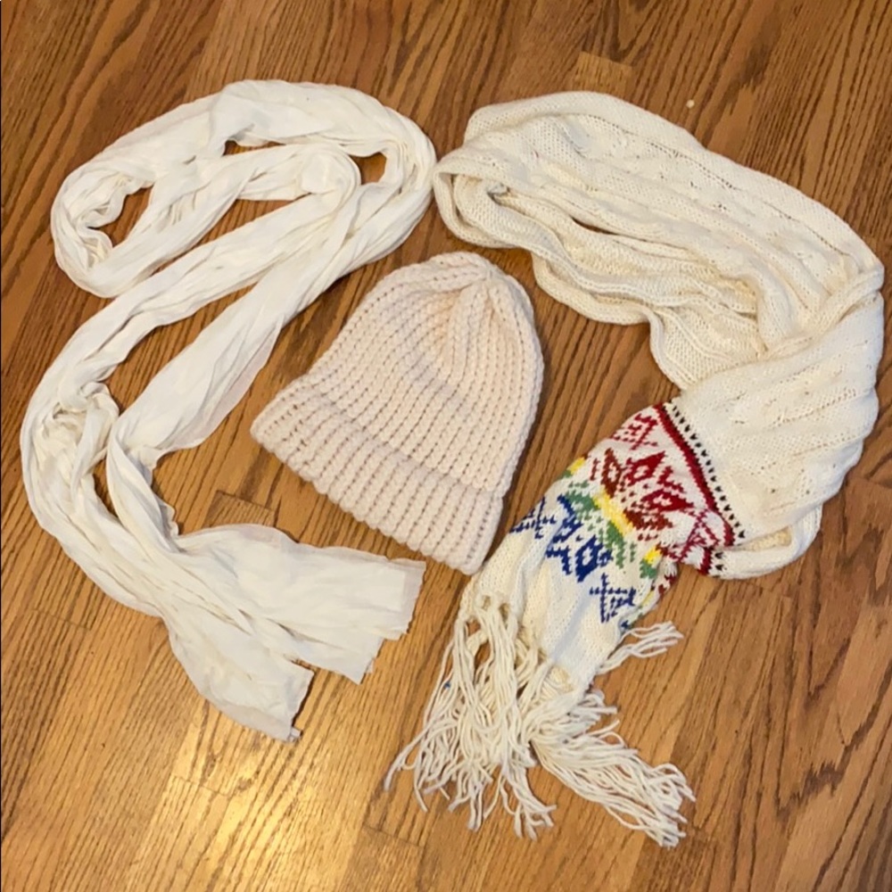Scarf and hat knit bundle